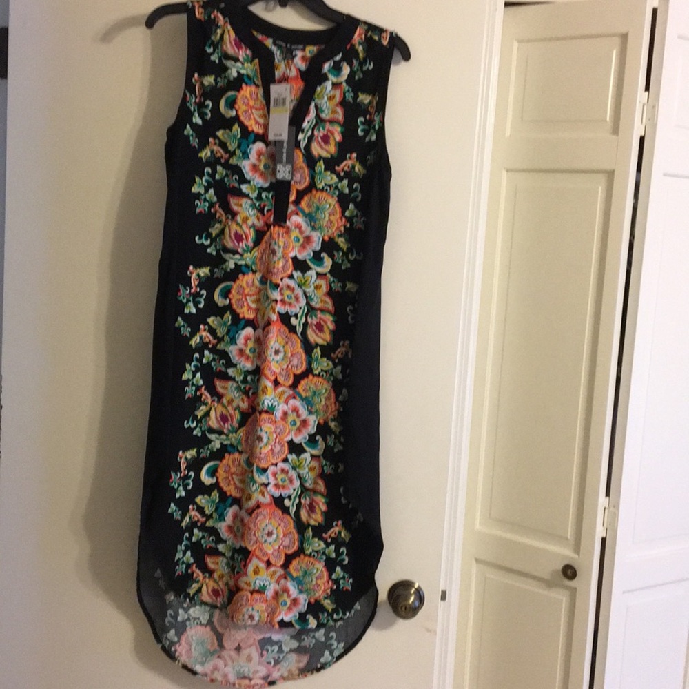 Hi-lo top NWT